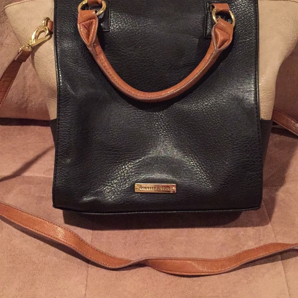 Danielle Nicole bag a stunner large mint condition - Picture 2 of 6